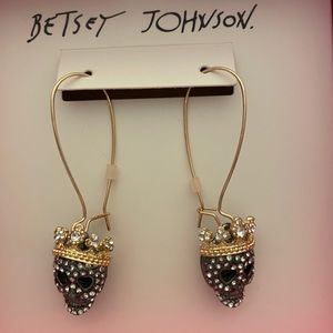 Betsy Johnson Pace Skull drop earrings